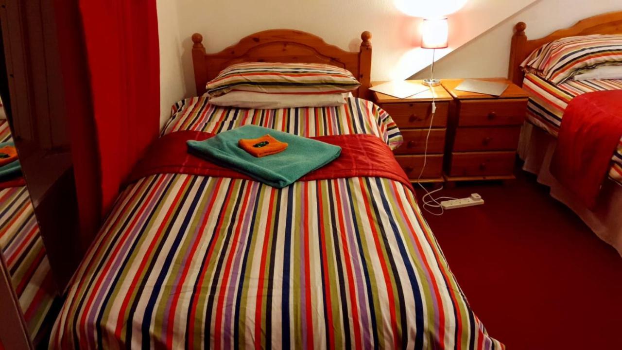 Broomlea Guest House Dyce Zewnętrze zdjęcie